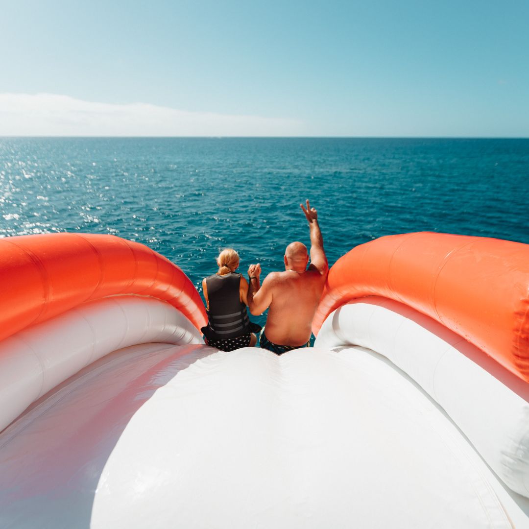 zjeżdżalnia na jachcie