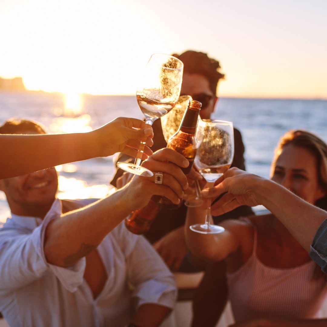 rejs o zachodzie słońca