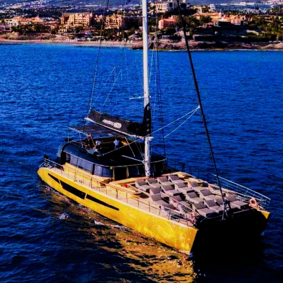 katamaran na teneryfie