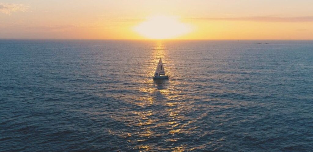 rejs na zachód słońca