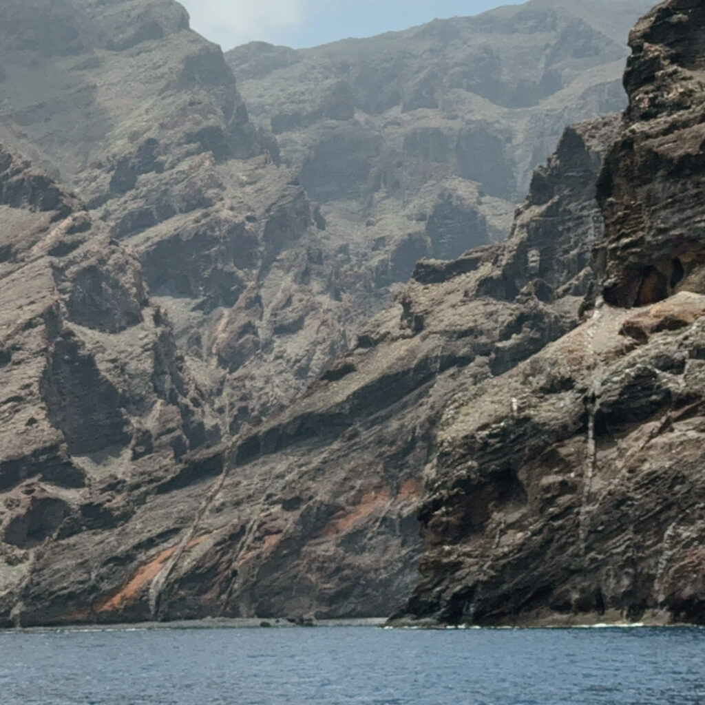 rejs katamaranem pod klify los gigantes